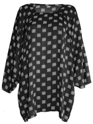 Туника от изкуствена коприна с махащи се ръкави " 2 в 1" на квадрати в черно